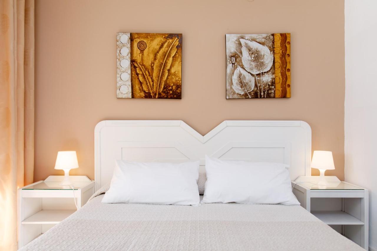 At Almoraide Rooms Suites (Adults Only) Nerja Exterior photo